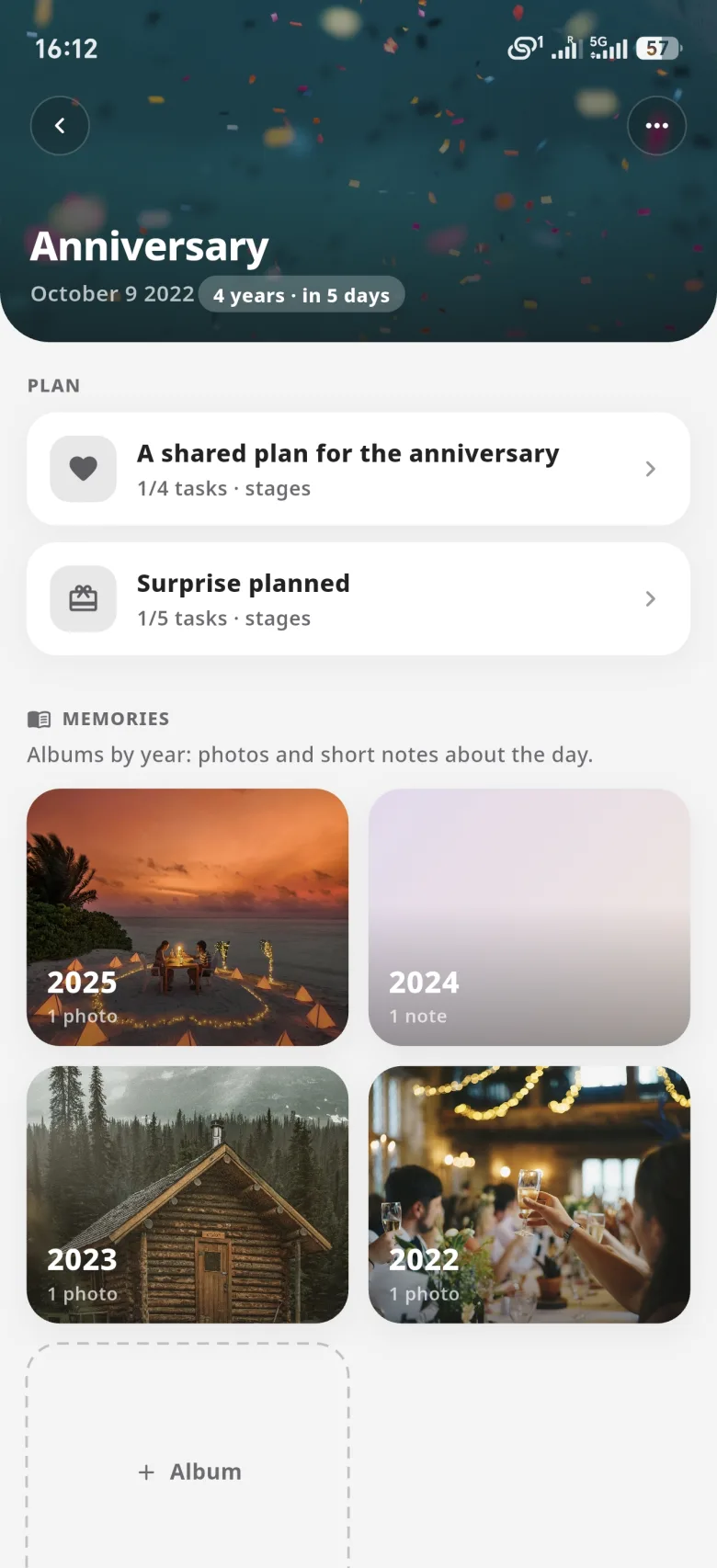 Photo albums for anniversaries